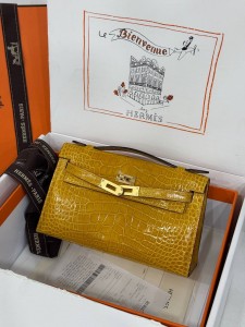 Сумка Hermes Kelly Pochette Gold