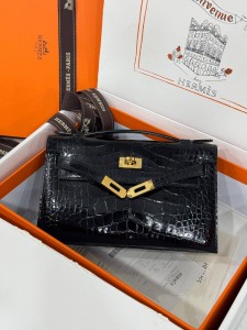 Сумка Hermes Kelly Pochette Gold