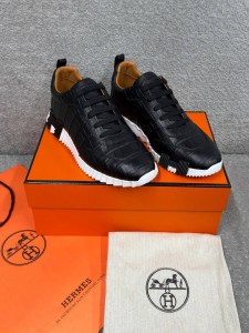 Мужские  кроссовки Hermes черные