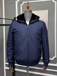 Бомбер на меху Loro Piana