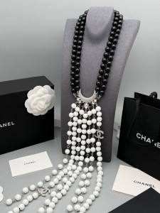 Ожерелье Chanel