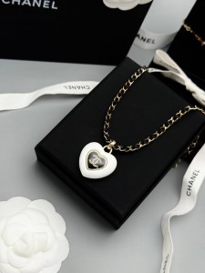 Подвеска  Chanel