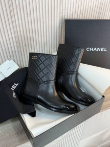 Женские ботинки Chanel черные
