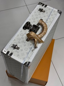 Шкатулка Louis Vuitton