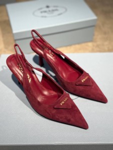 Босоножки Prada