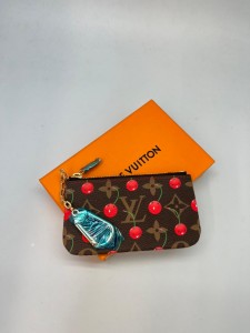 Ключница Louis Vuitton
