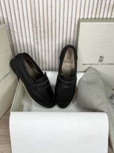 Женские лоферы Brunello Cucinelli черные