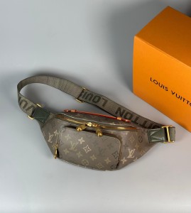 Поясная сумка Louis Vuitton