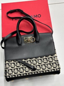 Сумка Salvatore Ferragamo