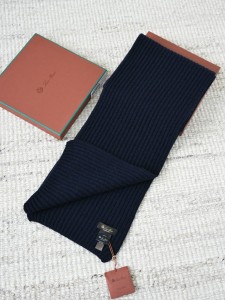 Кашемировый шарф Loro Piana