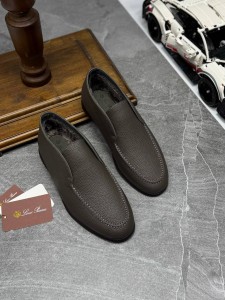 Мужские лоферы с мехом Loro Piana