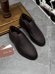 Мужские лоферы с мехом Loro Piana