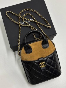 Женская сумка Chanel черная