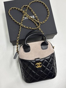 Женская сумка Chanel черная