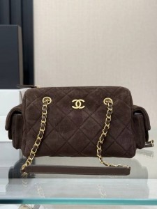 Женская замшевая сумка Chanel коричневая