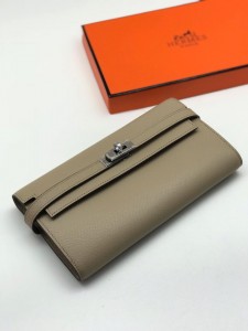 Женский кожаный кошелек Hermes