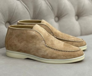 Женские замшевые бежевые женские ботинки Loro Piana