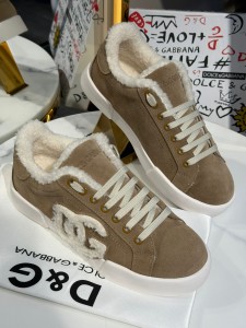 Женские меховые кеды Dolce&Gabbana коричневые