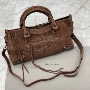 Женская замшевая сумка Balenciaga Le City Small шоколадная