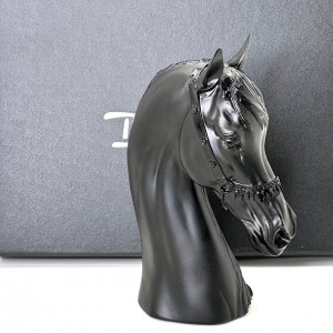 Статуэтка лошадь Daum черная