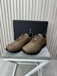 Мужские кроссовки из натуральной кожи Kiton коричневые