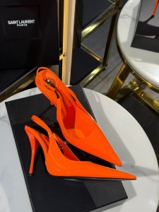 Женские босоножки Saint Laurent оранжевые
