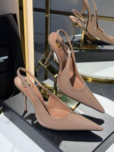 Женские босоножки Saint Laurent бежевые