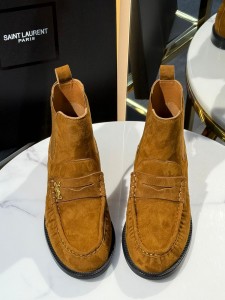 Женские замшевые ботинки Saint Laurent коричневые