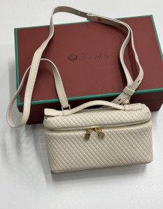 Женская сумка Loro Piana белая