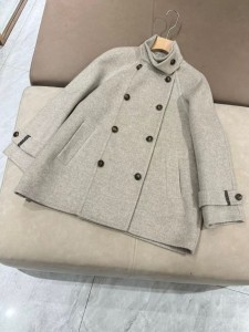 Женское пальто Brunello Cucinelli бежевое