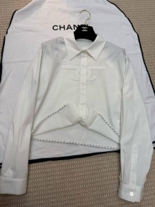 Женская рубашка Chanel белая