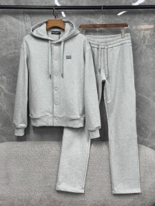 Мужской костюм Dolce&Gabbana серый