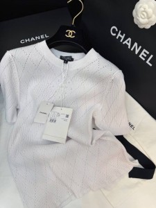 Женская трикотажная футболка Chanel белая