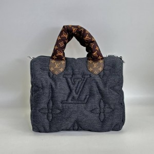 Женская сумка Louis Vuitton серая