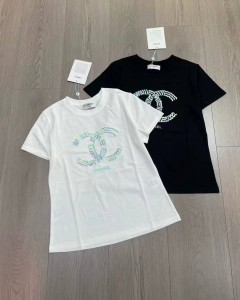 Женская футболка Chanel