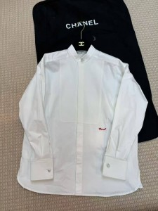 Женская рубашка Chanel белая