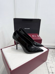 Женские туфли Gucci черные