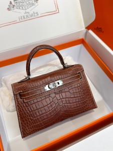 Женская крокодиловая сумка Hermes Kelly 20 cm