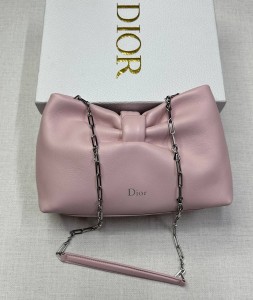 Женская сумка Christian Dior розовая Женская сумка Christian Dior розовая