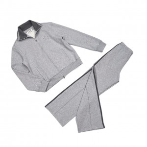 Женский спортивный костюм Miu Miu серый Женский спортивный костюм Miu Miu серый