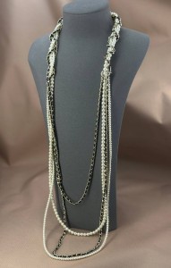 Женские буссы Chanel