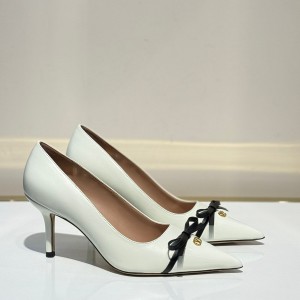 Женские туфли Valentino белые