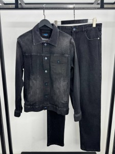 Мужской джинсовый костюм Kiton