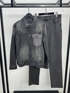 Мужской джинсовый костюм Kiton