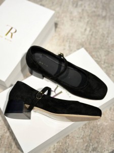 Женские замшевые туфли The Row черные