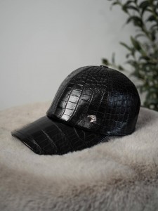 Кепка из кожи гималайского крокодила Stefano Ricci