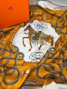 Женский платок Hermes
