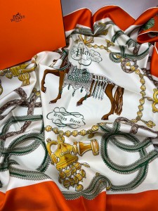 Женский платок Hermes