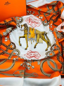 Женский платок Hermes