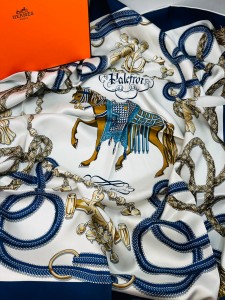 Женский платок Hermes